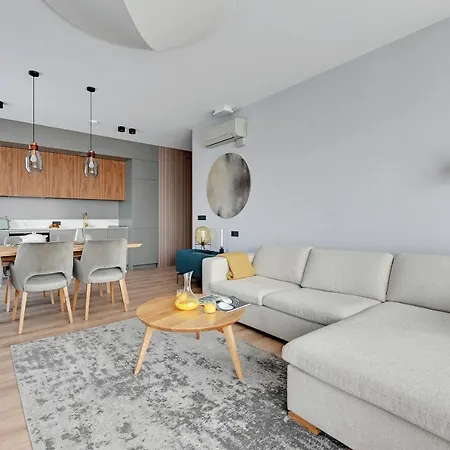 Deo Plaza Luxury By Blue Mandarin Lägenhet *